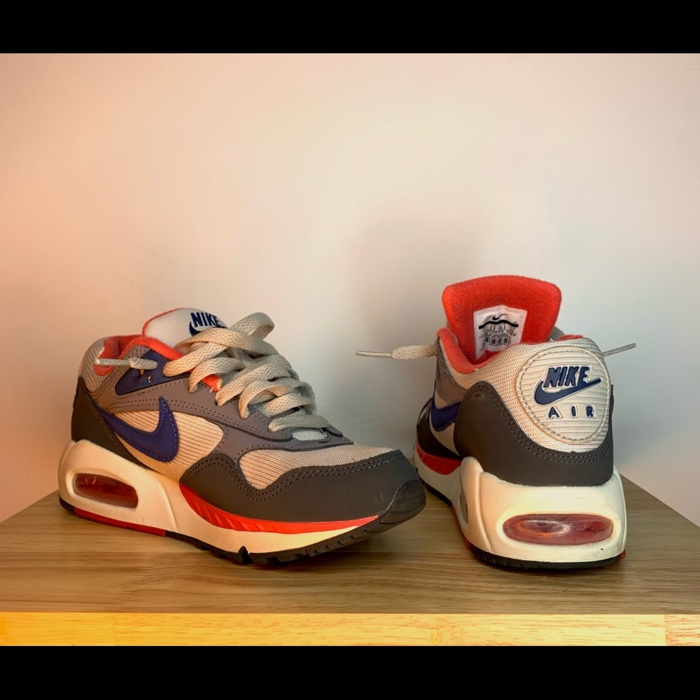 NIKE AIR MAX’s